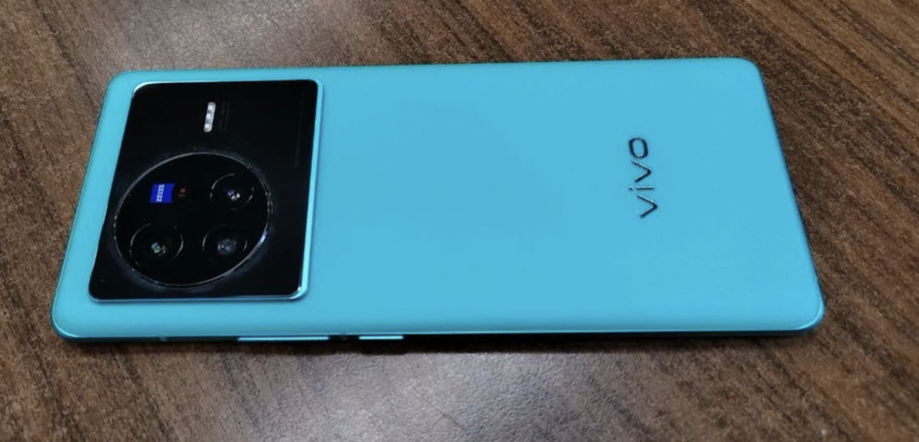Vivo X80 Pro phone